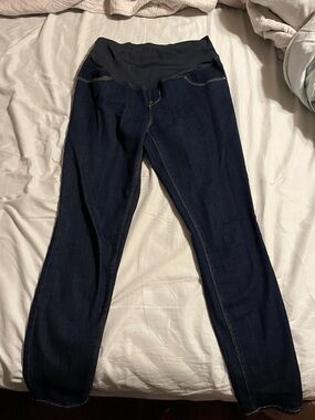 Old Navy Maternity Wow Skinny Jeans with Full Panel - Size 8